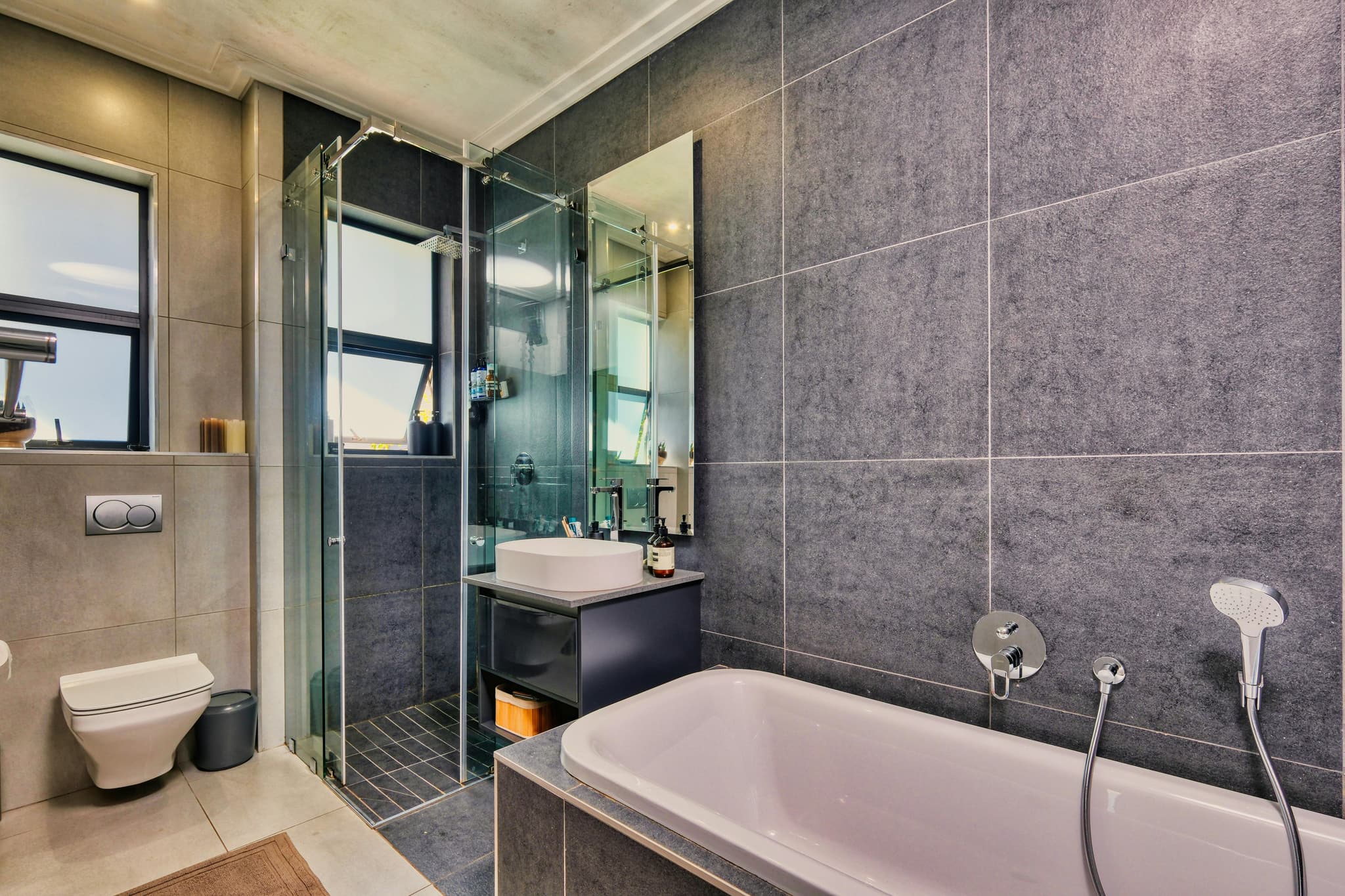Pourquoi choisir une cabine de douche italienne pour un style contemporain ?